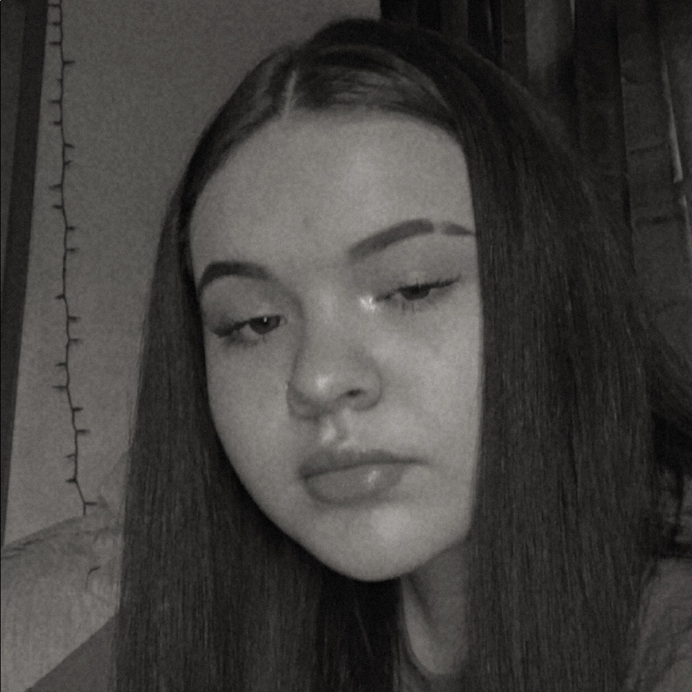 Meet your Posher, Alexandrea